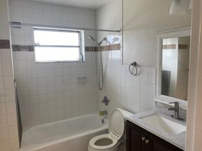 7086 Lawrence Road, Boynton Beach FL 33436