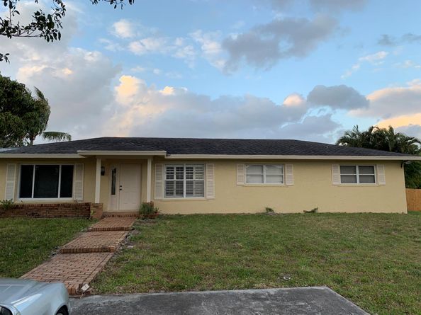 7086 Lawrence Road, Boynton Beach FL 33436