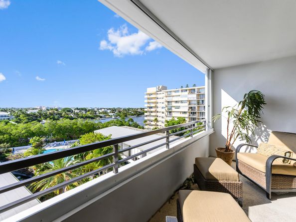 3589 S Ocean Boulevard 609, South Palm Beach FL 33480