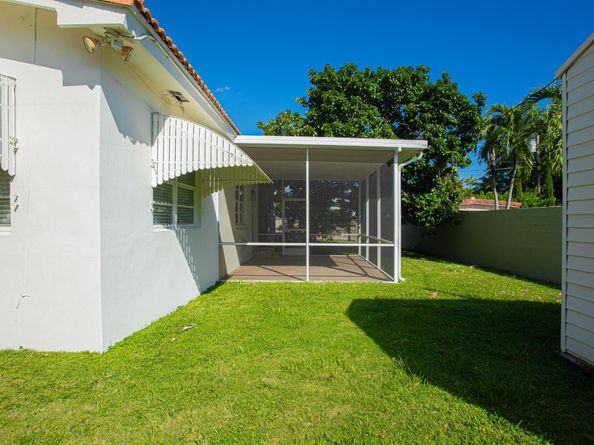 7614 S Olive Avenue, West Palm Beach FL 33405