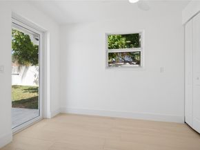 5621 NE 16th Ave, Fort Lauderdale FL 33334