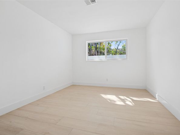 5621 NE 16th Ave, Fort Lauderdale FL 33334