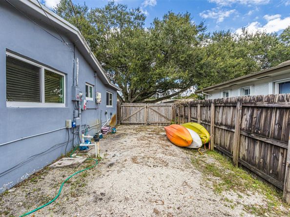 8880 SW 49th St, Cooper City FL 33328