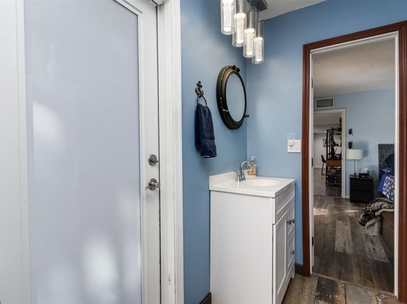 8880 SW 49th St, Cooper City FL 33328