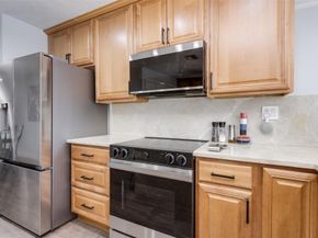 8880 SW 49th St, Cooper City FL 33328