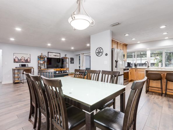 8880 SW 49th St, Cooper City FL 33328