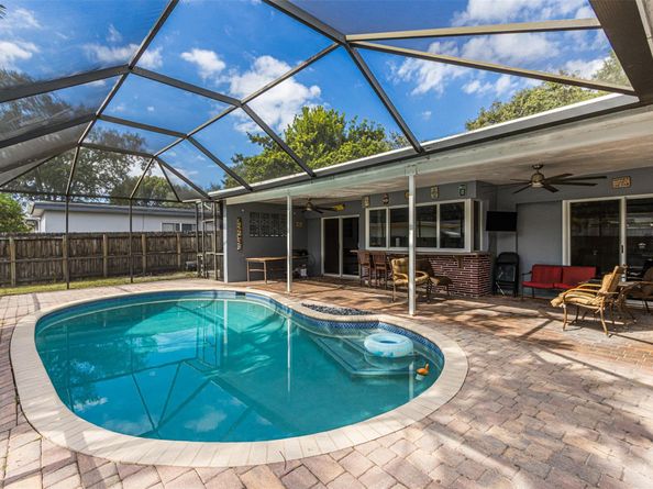 8880 SW 49th St, Cooper City FL 33328