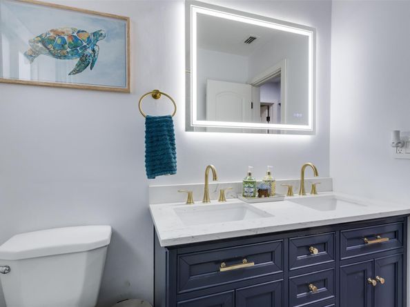 8880 SW 49th St, Cooper City FL 33328