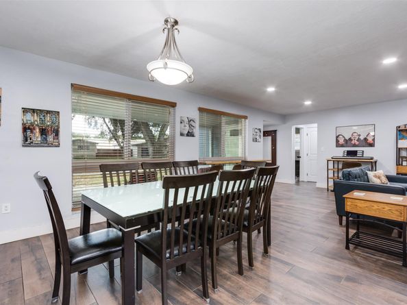 8880 SW 49th St, Cooper City FL 33328