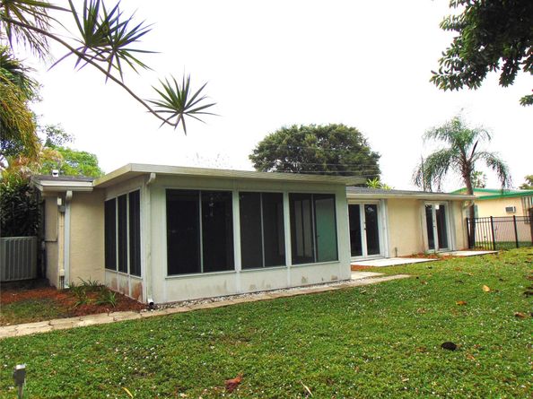 1925 NW 62nd Ter, Margate FL 33063