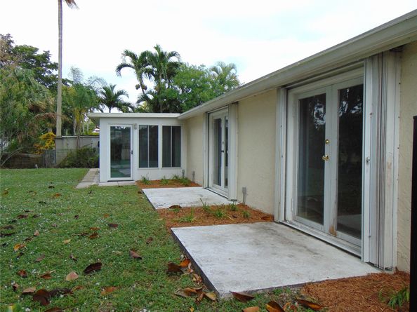 1925 NW 62nd Ter, Margate FL 33063