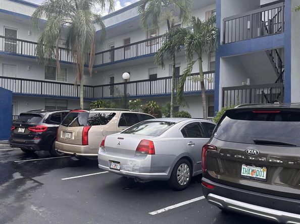 3090 Holiday Springs Boulevard 310, Margate FL 33063