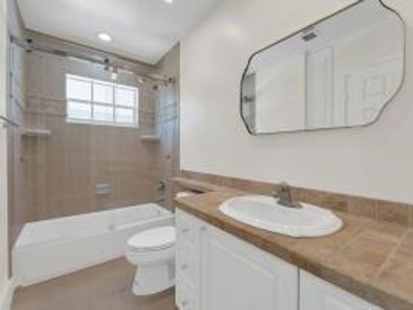 2070 NE 27th Street, Lighthouse Point FL 33064