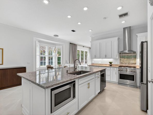 934 Augusta Pointe Drive, Palm Beach Gardens FL 33418