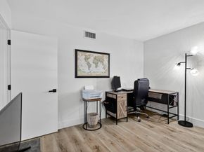 1000 Colony Point Cir 501, Pembroke Pines FL 33026