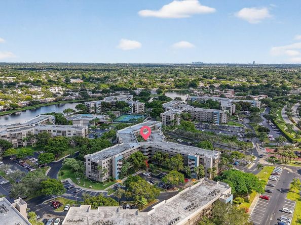 1000 Colony Point Cir 501, Pembroke Pines FL 33026
