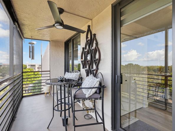 1000 Colony Point Cir 501, Pembroke Pines FL 33026