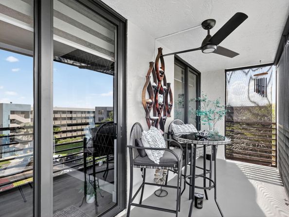 1000 Colony Point Cir 501, Pembroke Pines FL 33026