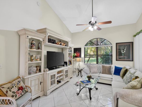 7147 Le Chalet Boulevard, Boynton Beach FL 33472