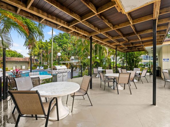 5151 W Oakland Park Blvd 309, Lauderdale Lakes FL 33313