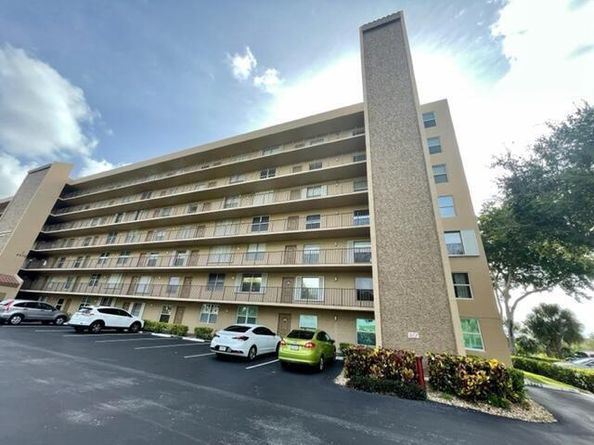 4570 NW 18th Avenue 609, Deerfield Beach FL 33064