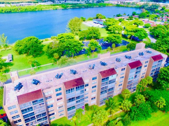 4570 NW 18th Avenue 609, Deerfield Beach FL 33064