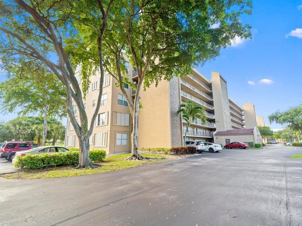 4570 NW 18th Avenue 609, Deerfield Beach FL 33064