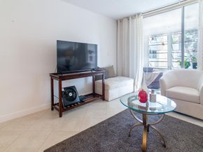 3091 E Sun Sunrise Lakes Drive E 207, Sunrise FL 33322