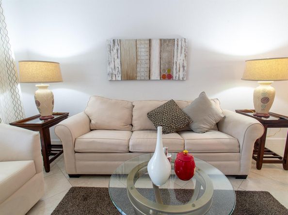 3091 E Sun Sunrise Lakes Drive E 207, Sunrise FL 33322