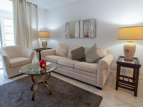 3091 E Sun Sunrise Lakes Drive E 207, Sunrise FL 33322