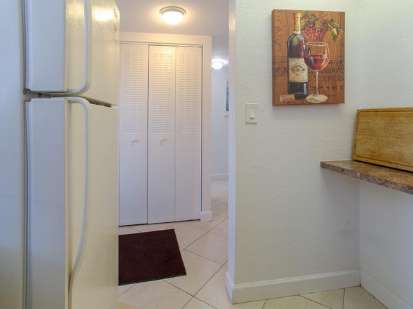 3091 E Sun Sunrise Lakes Drive E 207, Sunrise FL 33322