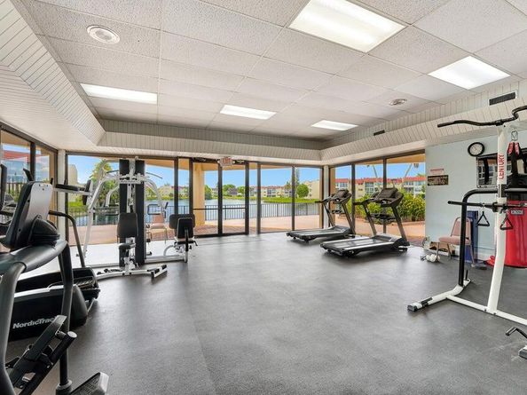 3091 E Sun Sunrise Lakes Drive E 207, Sunrise FL 33322