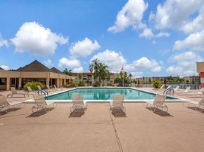 3091 E Sun Sunrise Lakes Drive E 207, Sunrise FL 33322