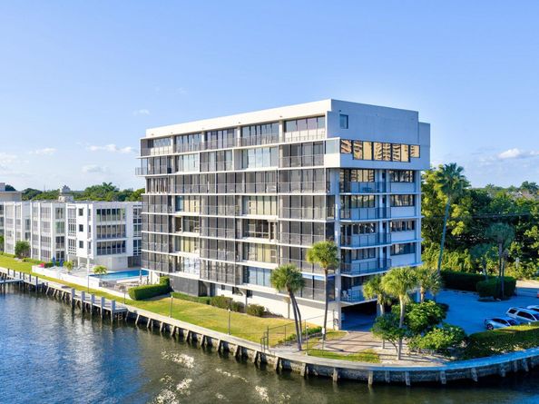 900 NE Spanish River Boulevard 2w, Boca Raton FL 33431