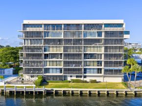 900 NE Spanish River Boulevard 2w, Boca Raton FL 33431