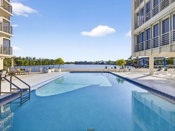 900 NE Spanish River Boulevard 2w, Boca Raton FL 33431