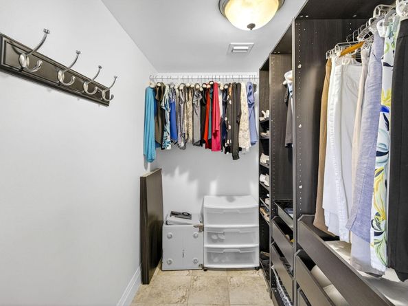 900 NE Spanish River Boulevard 2w, Boca Raton FL 33431