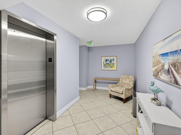 900 NE Spanish River Boulevard 2w, Boca Raton FL 33431