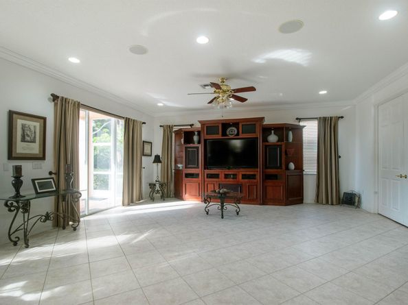 1748 Annandale Circle, Royal Palm Beach FL 33411