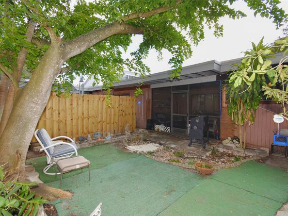 1748 NW 74th Ave 19, Plantation FL 33313