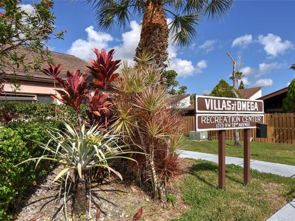 1748 NW 74th Ave 19, Plantation FL 33313