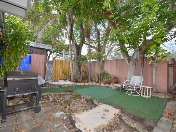 1748 NW 74th Ave 19, Plantation FL 33313