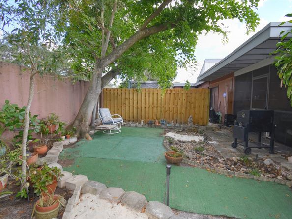 1748 NW 74th Ave 19, Plantation FL 33313