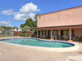 1748 NW 74th Ave 19, Plantation FL 33313