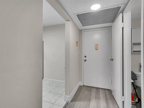 1000 Parkview Dr 306, Hallandale Beach FL 33009