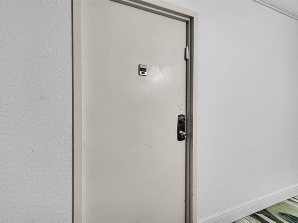 1000 Parkview Dr 306, Hallandale Beach FL 33009