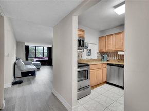 1000 Parkview Dr 306, Hallandale Beach FL 33009