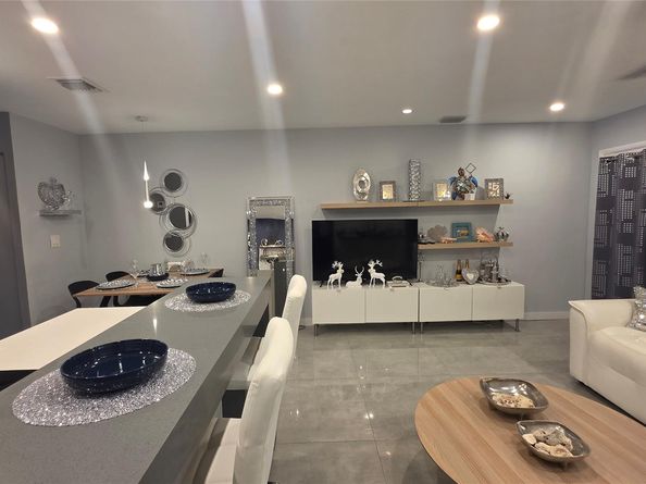 15610 NE 6th Ave 36D, Miami FL 33162