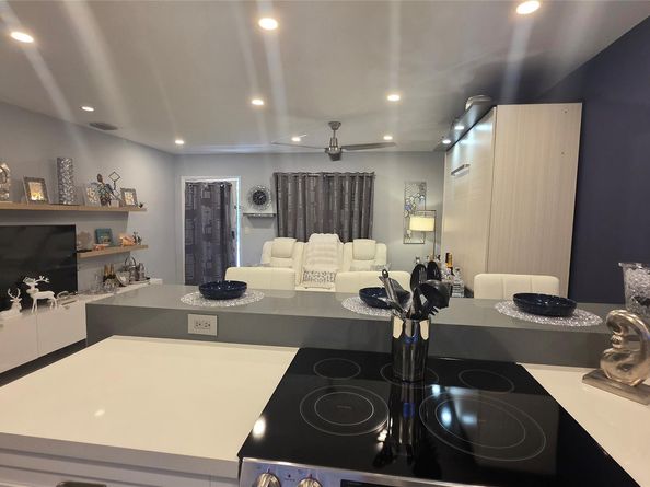 15610 NE 6th Ave 36D, Miami FL 33162