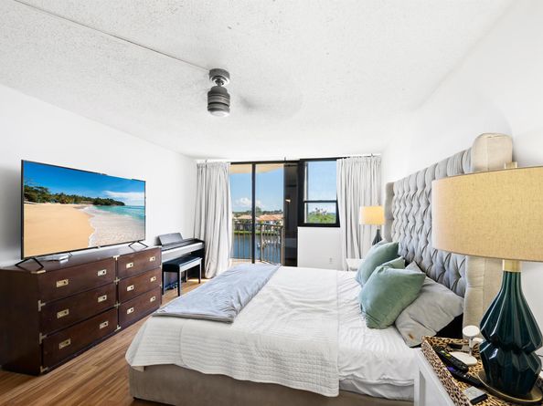 899 Jeffery Street 614, Boca Raton FL 33487